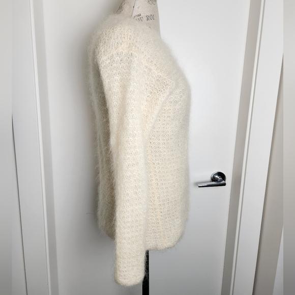 80s HandKnit Mohair Sweater - Picture 3 of 9